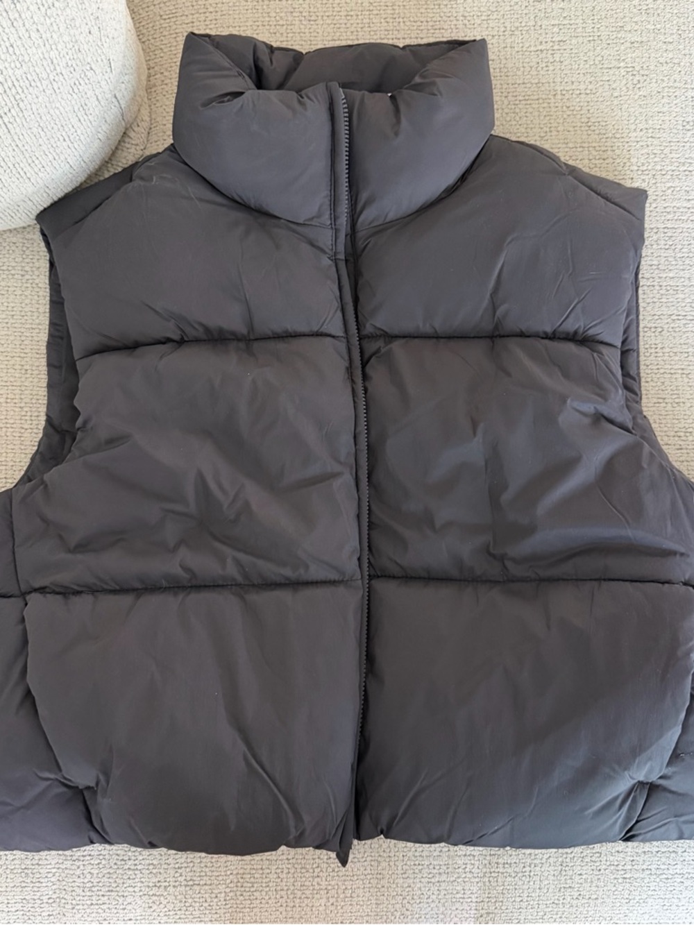 American Eagle Puffer Vest